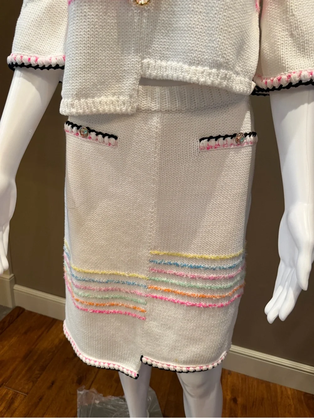 CHANEL White Knit